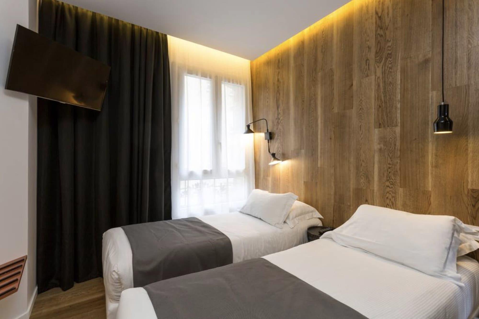 Atypik Hotel Клиши Экстерьер фото