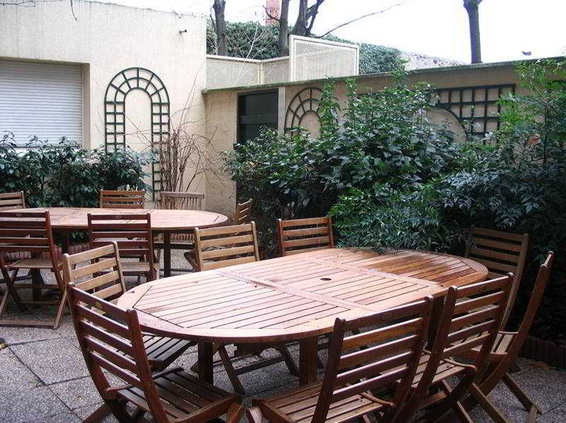 Atypik Hotel Клиши Экстерьер фото